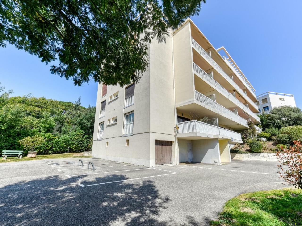 Apartment Les Mimosas-1 By Interhome Cavalaire-sur-Mer Luaran gambar